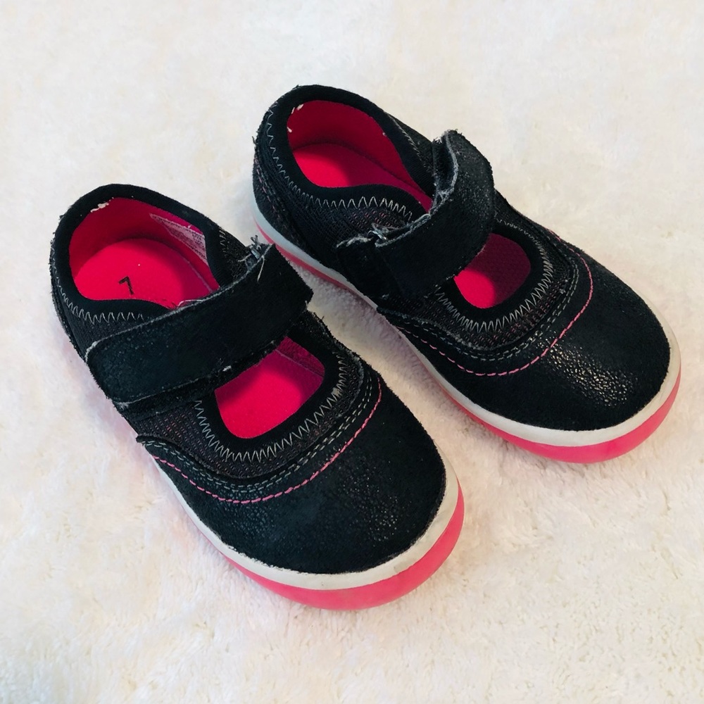 🌺Girls Mary Jane Sneakers🌺